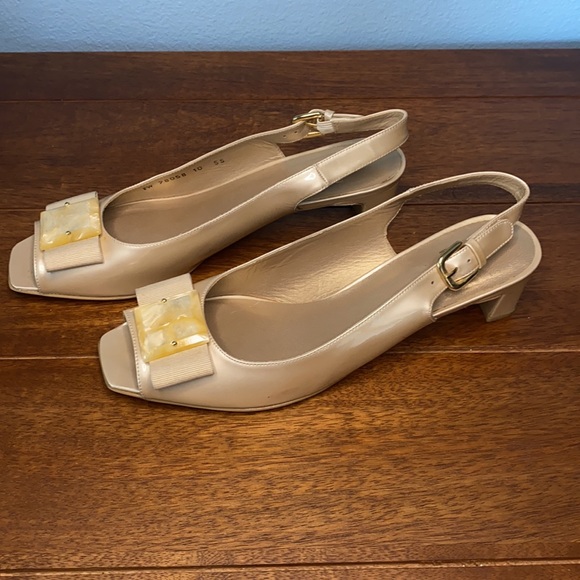 Stuart Weitzman Shoes - Stuart Weitzman Slingback Peep Toe Shoes